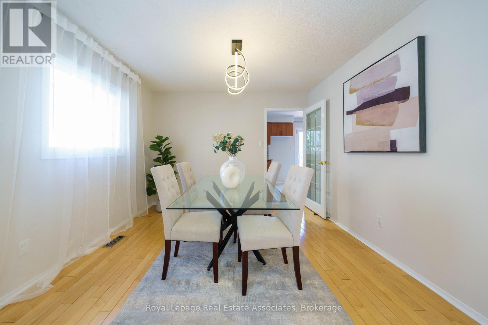 6763 Dolmage Court, Mississauga, ON - Indoor Photo Showing Dining Room