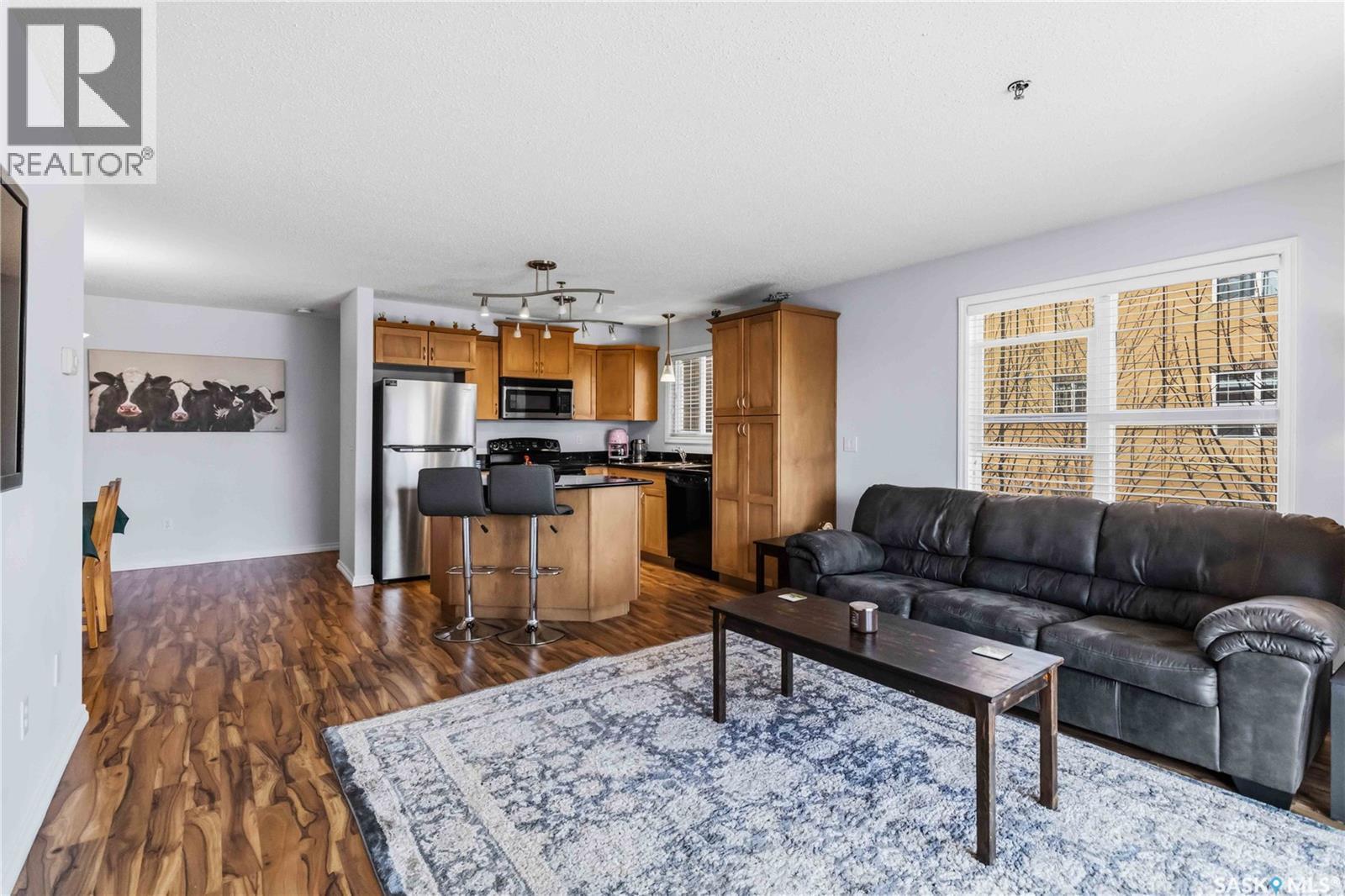 A210 103 Wellman Crescent, Saskatoon, SK - Indoor Photo Showing Living Room