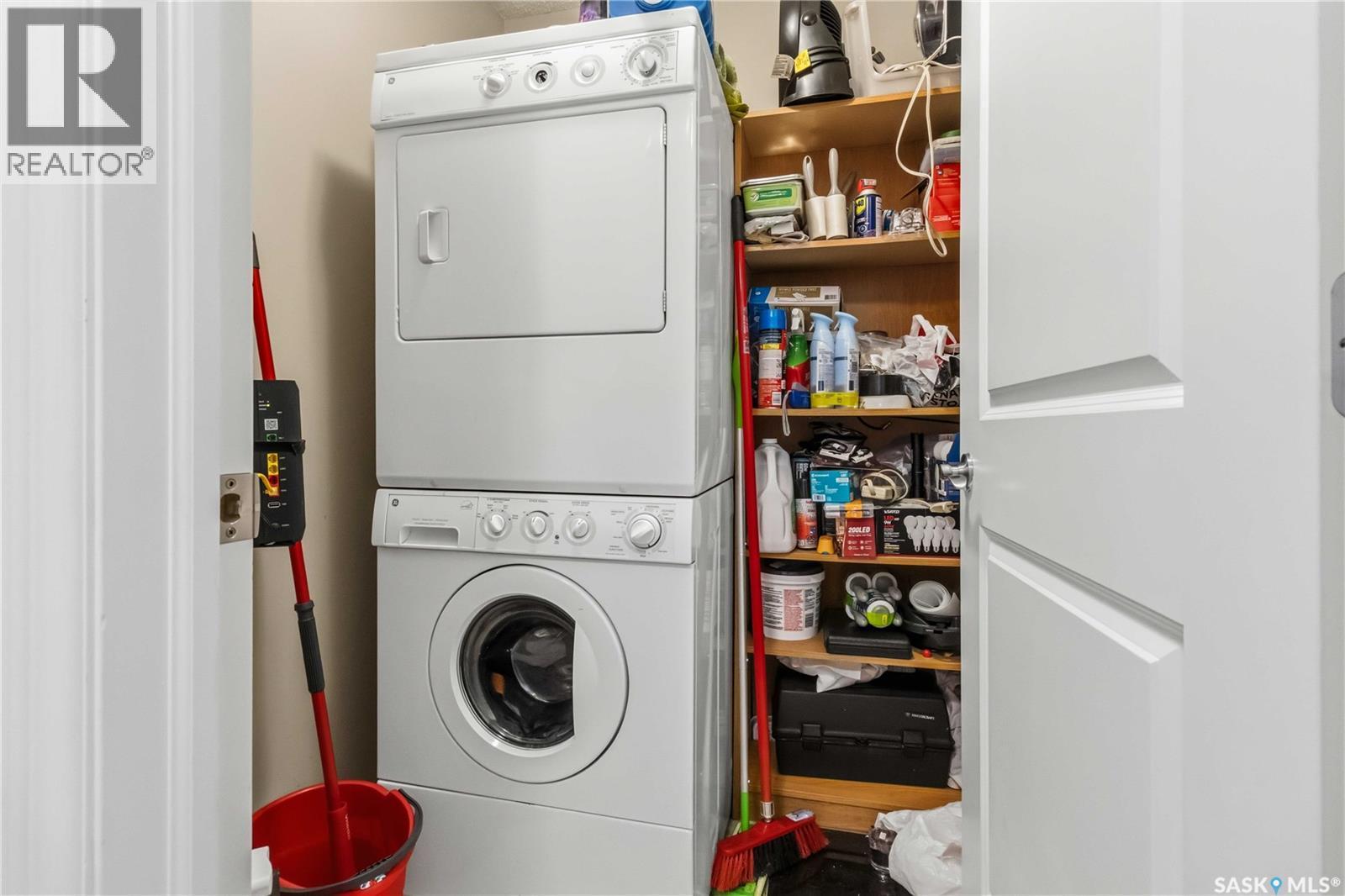 A210 103 Wellman Crescent, Saskatoon, SK - Indoor Photo Showing Laundry Room