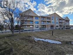 103 27 Erichsen PLACE Yorkton, SK S3N 3Z6