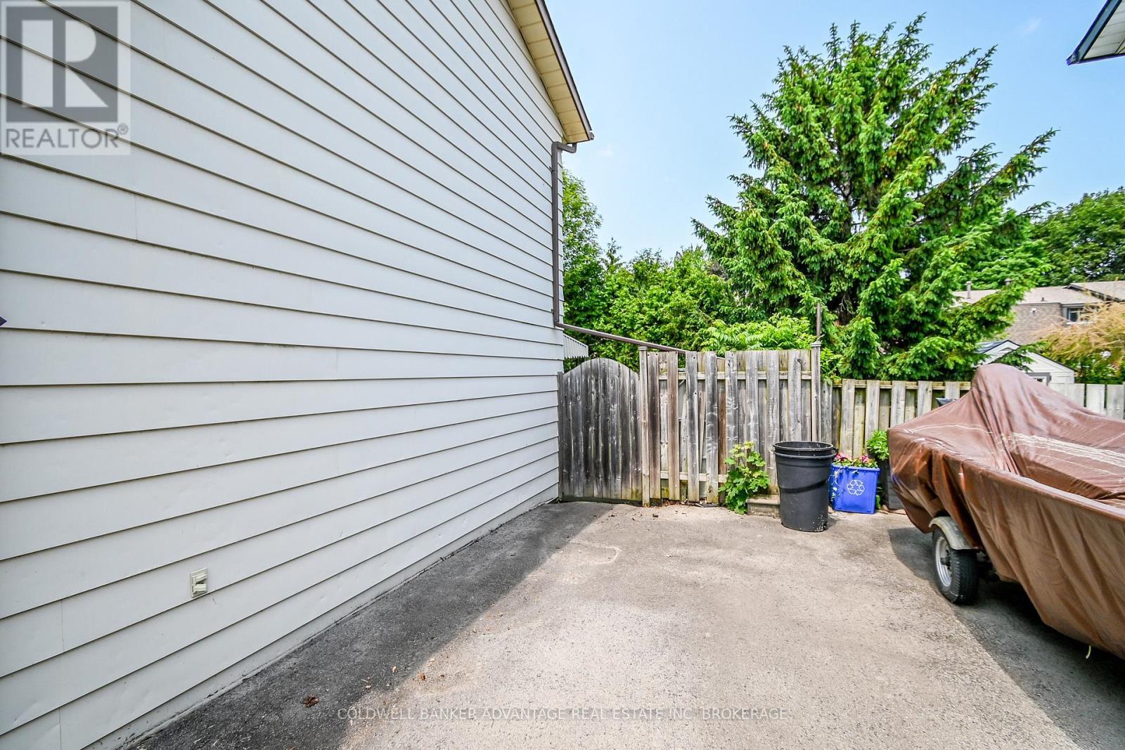 141 Linwell Road, St. Catharines (Lakeport), ON - Outdoor With Exterior