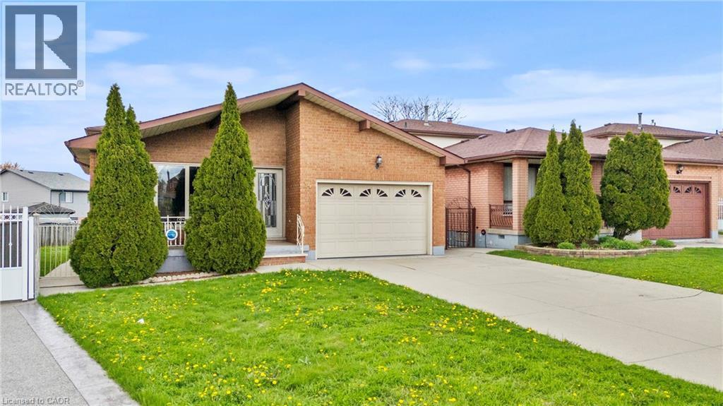 14 Indian Crescent, Hamilton, ON - Outdoor