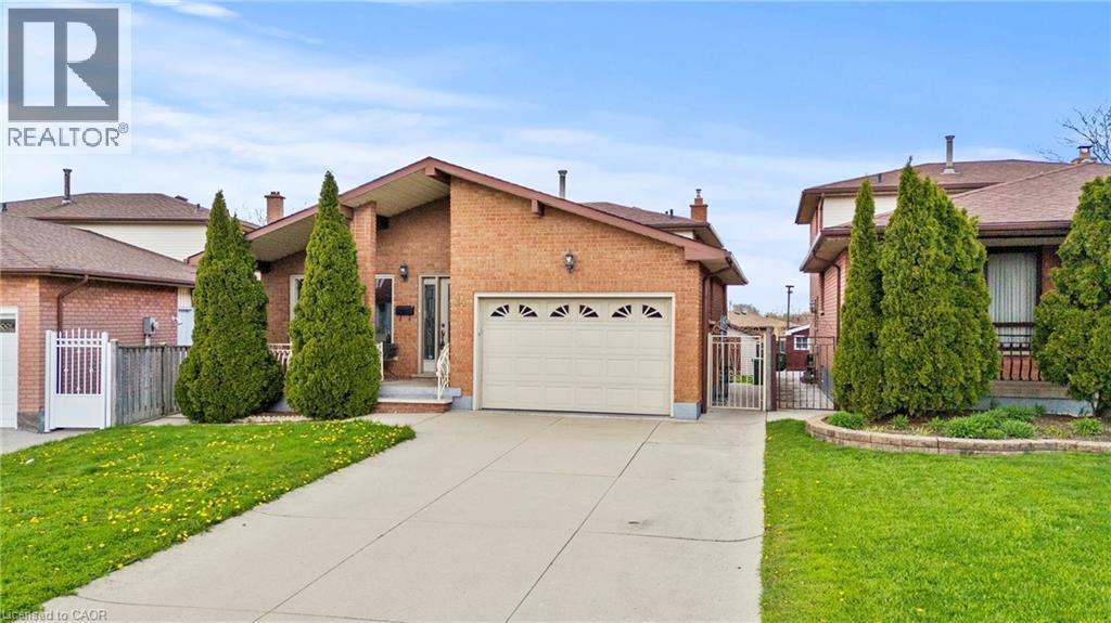 14 Indian Crescent, Hamilton, ON - Outdoor