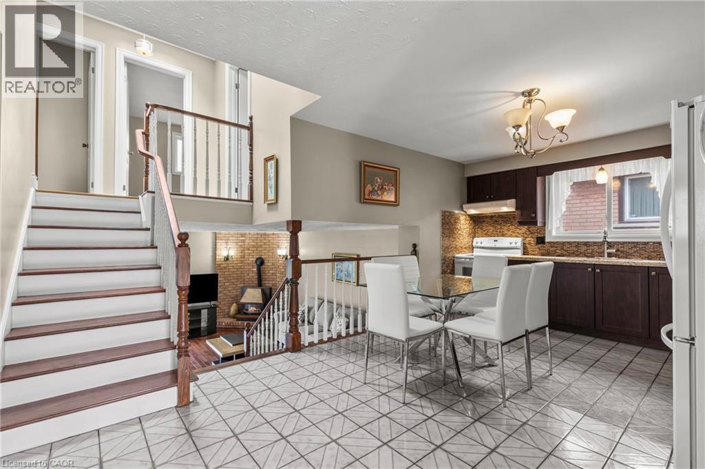 14 Indian Crescent, Hamilton, ON - Indoor