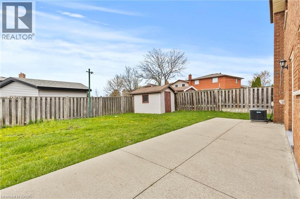 14 Indian Crescent, Hamilton, ON - Outdoor