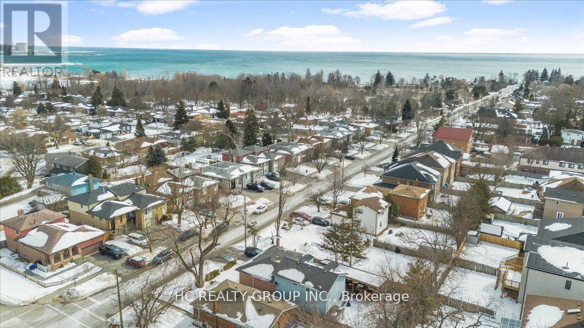692 West Shore Boulevard, Pickering, ON
