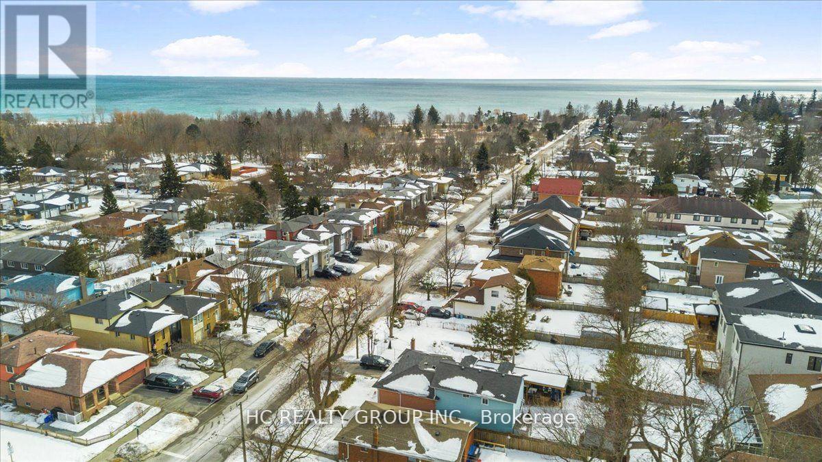692 West Shore Boulevard, Pickering, ON