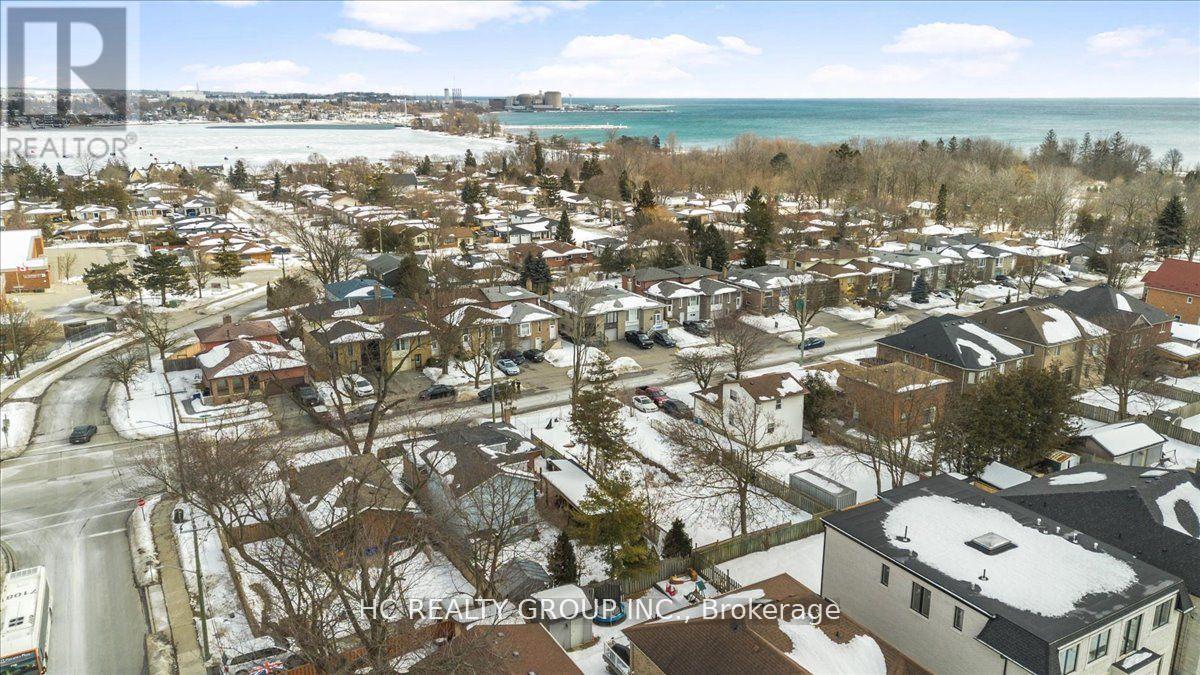 692 West Shore Boulevard, Pickering, ON