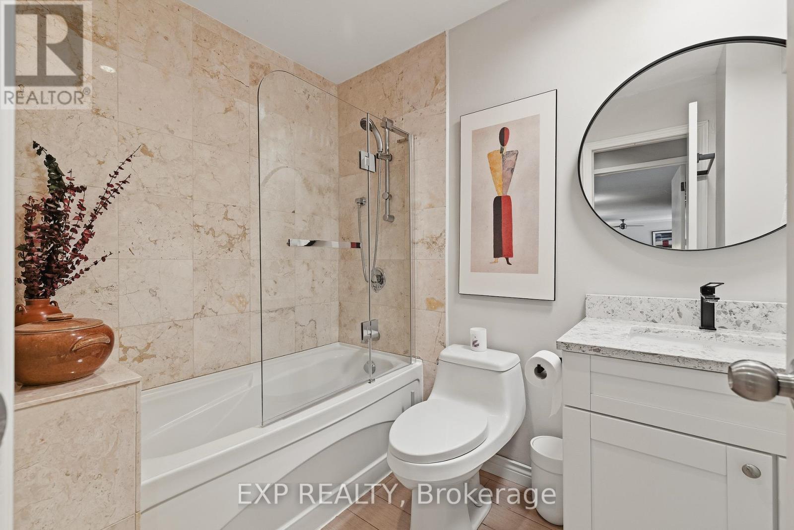 459 Lee Avenue, Waterloo, ON - Indoor Photo Showing Bathroom