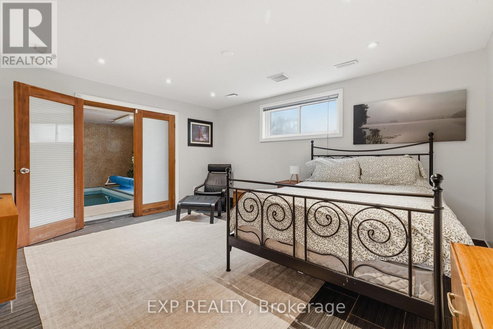 459 Lee Avenue, Waterloo, ON - Indoor Photo Showing Bedroom