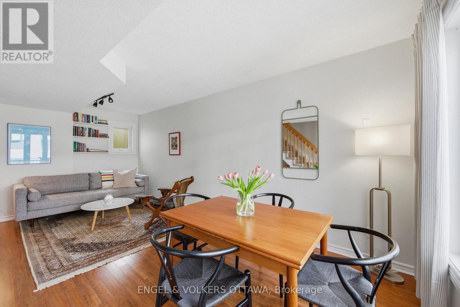 150 Forward Avenue, Ottawa, ON - Indoor