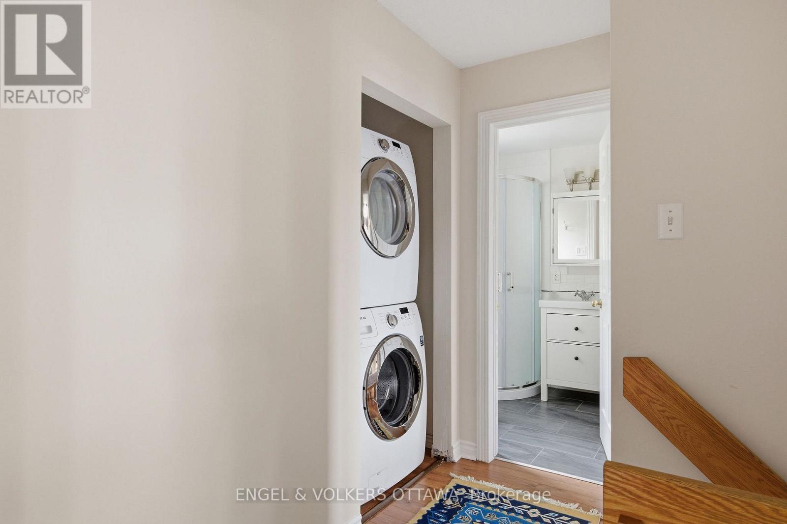 150 Forward Avenue, Ottawa, ON - Indoor Photo Showing Laundry Room