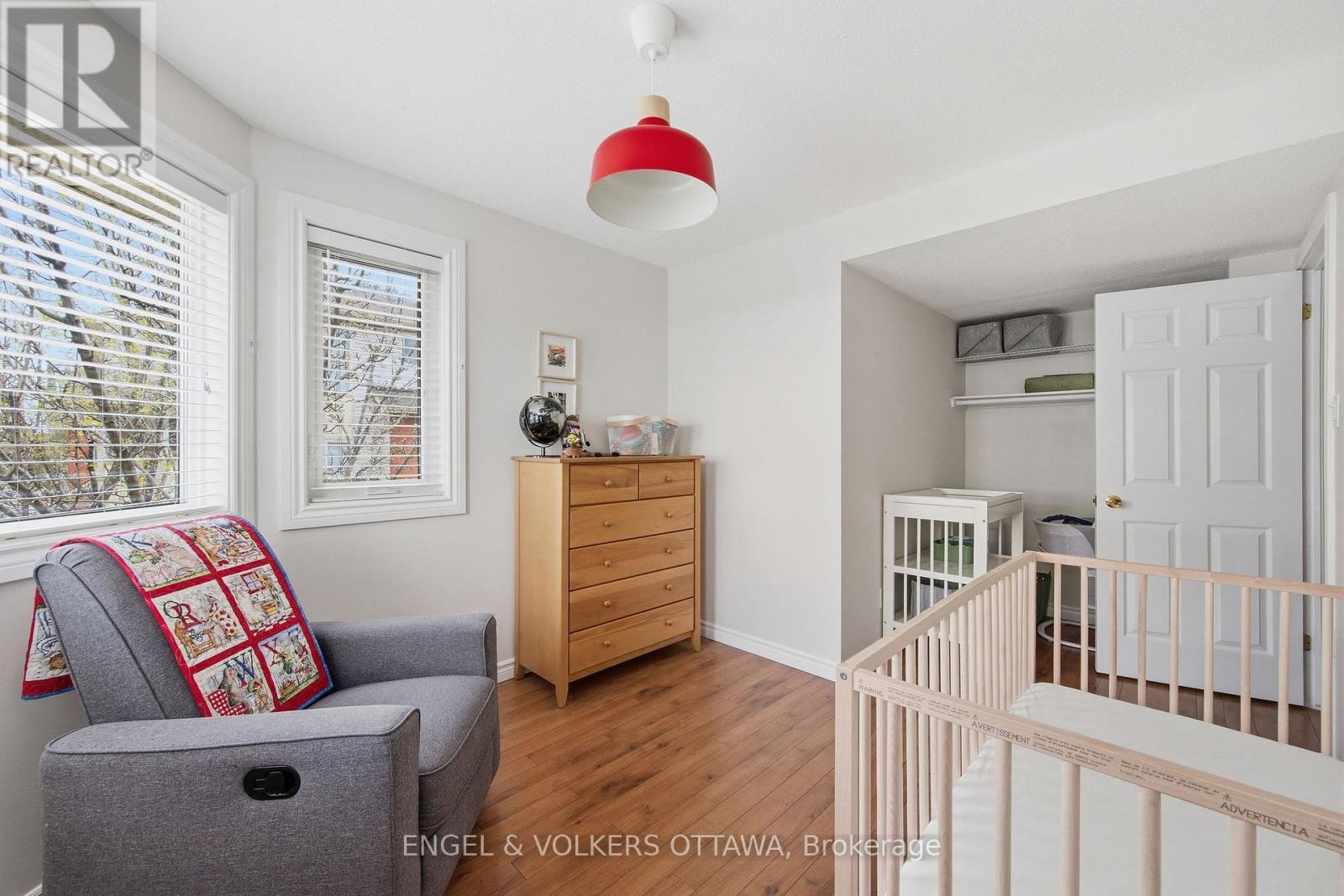 150 Forward Avenue, Ottawa, ON - Indoor