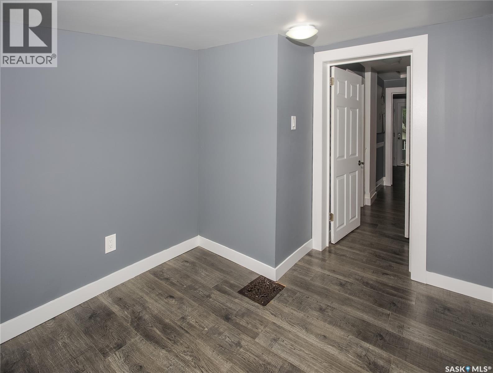 917 6Th Avenue N, Saskatoon, SK - Indoor Photo Showing Other Room