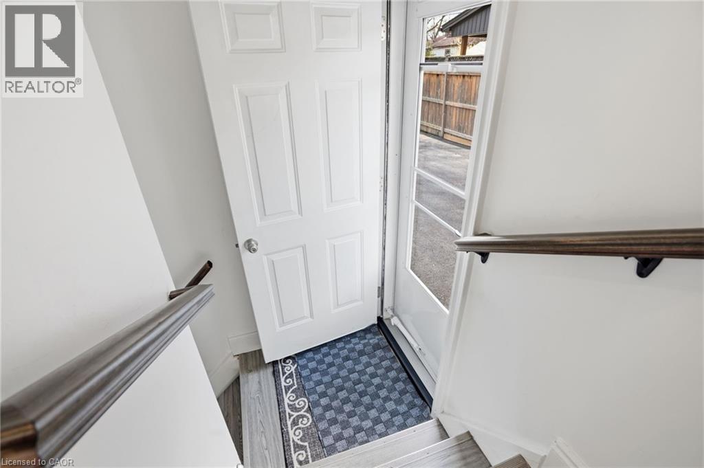 249 West 18Th Street, Hamilton, ON - Indoor Photo Showing Other Room