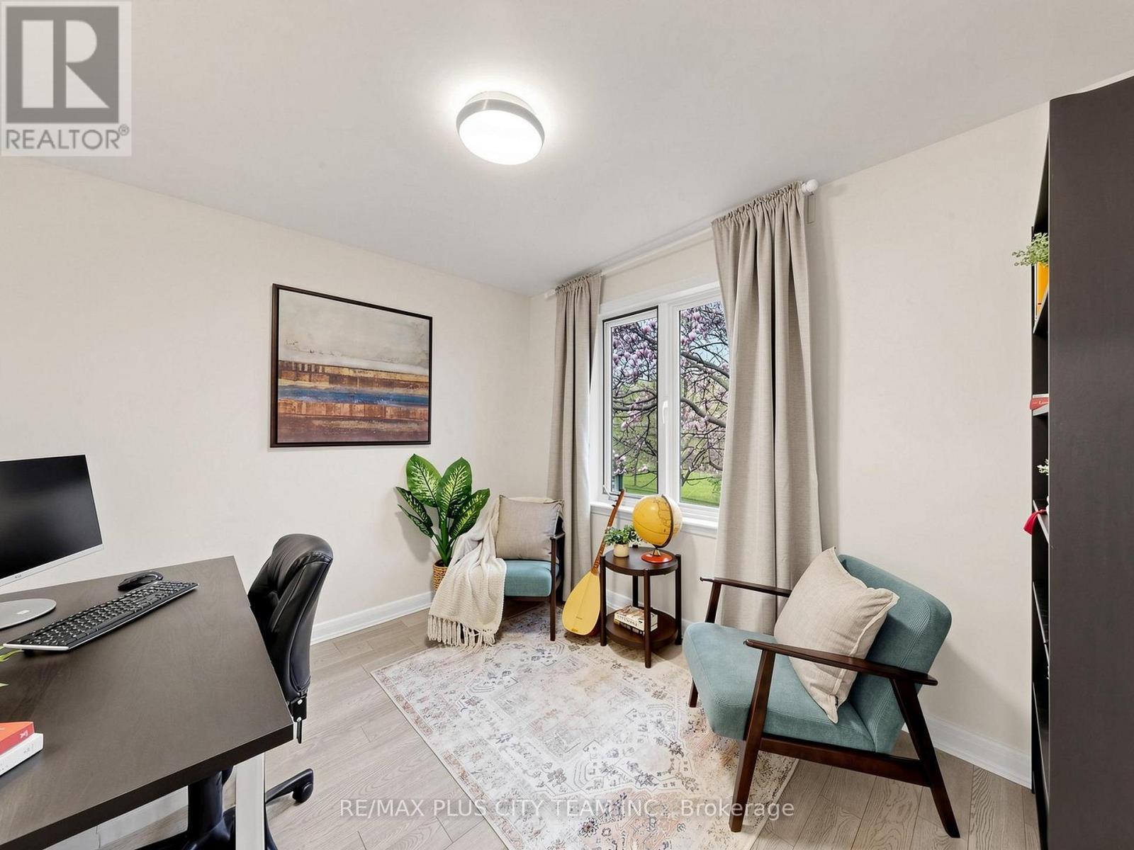 260 Renforth Drive, Toronto, ON - Indoor Photo Showing Office