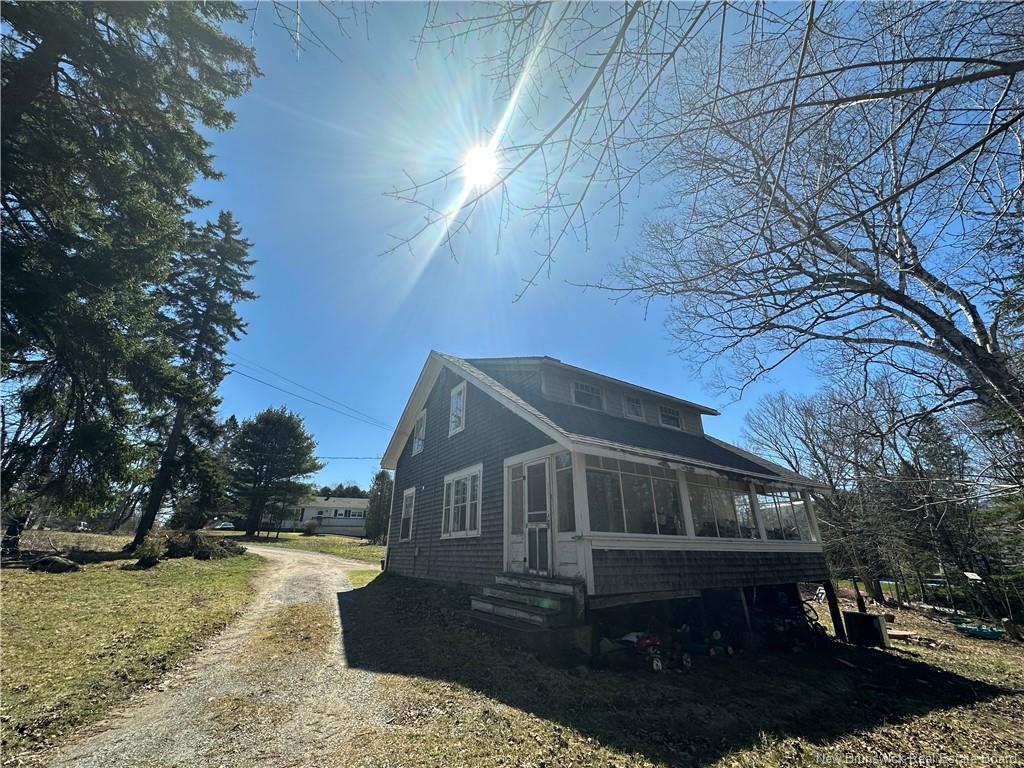 16 Clark Rd, Rothesay, NB