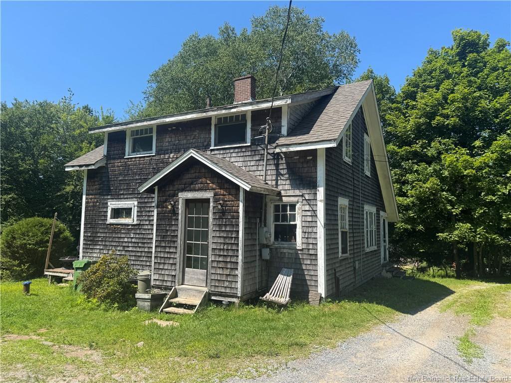 16 Clark Rd, Rothesay, NB