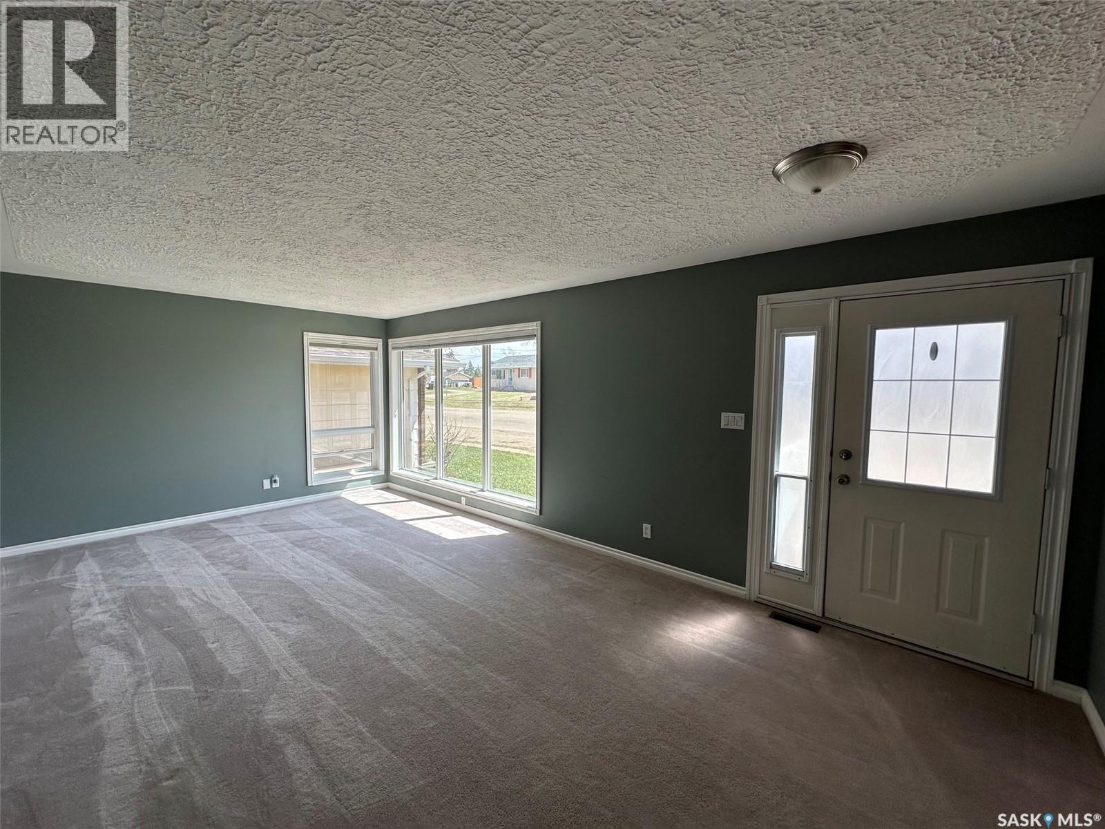 1114 Herbert Avenue, Herbert, SK - Indoor Photo Showing Other Room