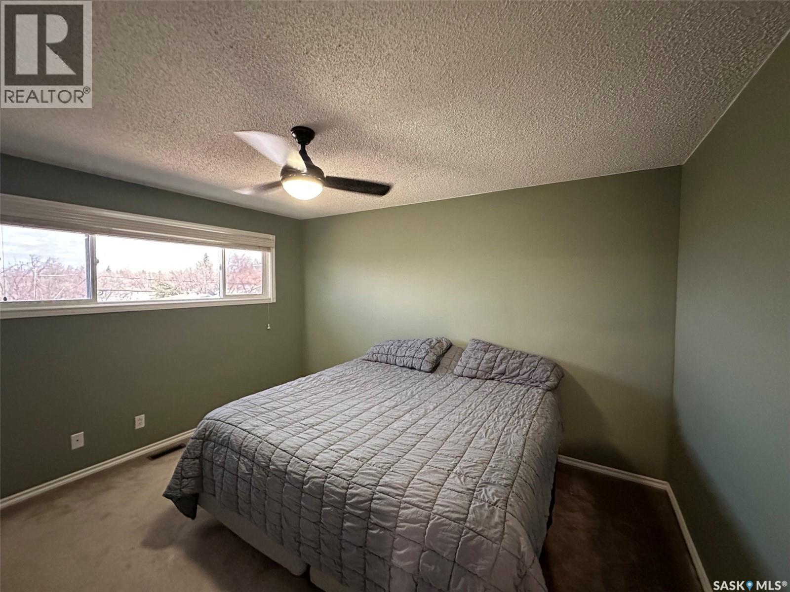 1114 Herbert Avenue, Herbert, SK - Indoor Photo Showing Bedroom