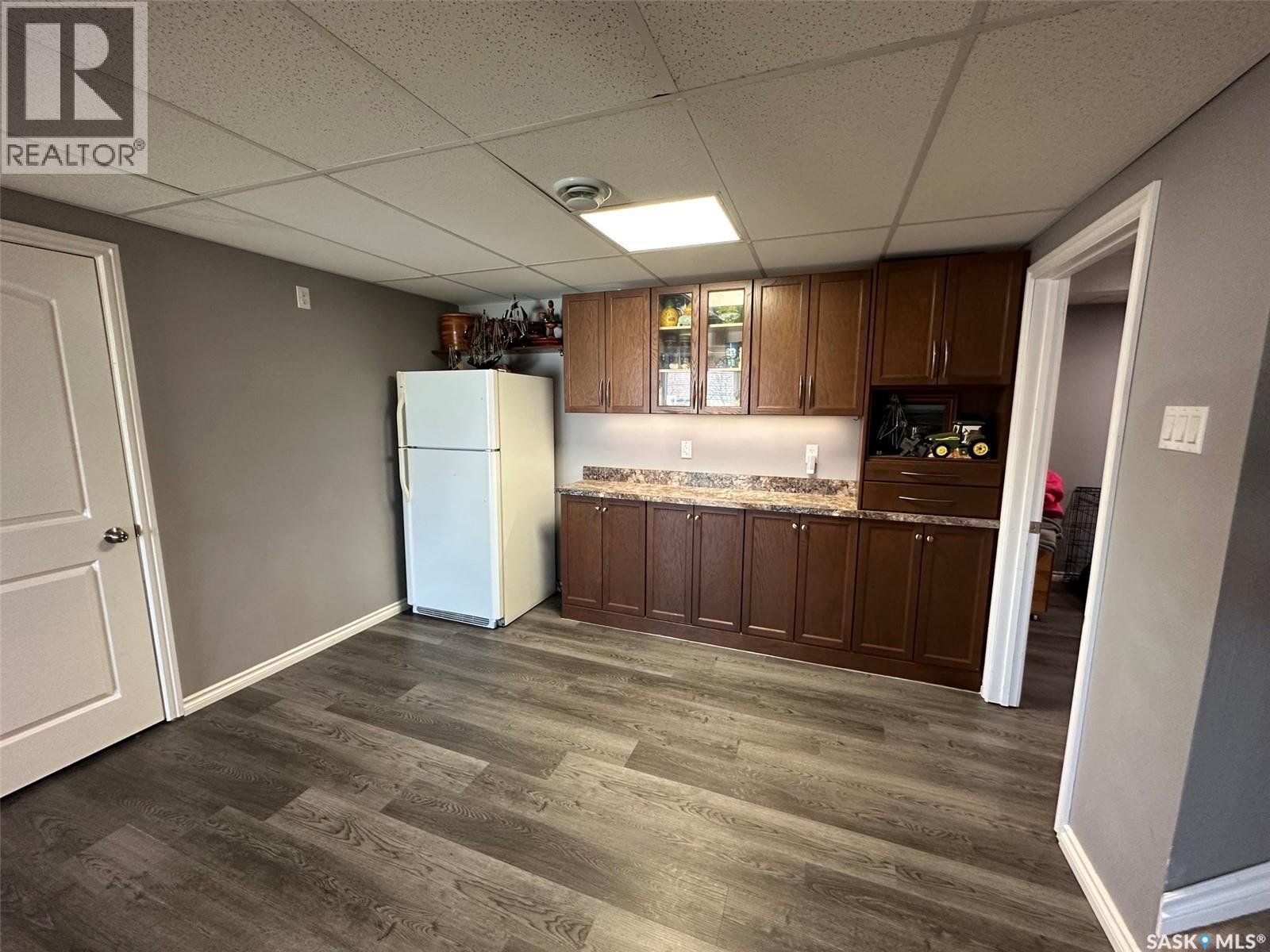 1114 Herbert Avenue, Herbert, SK - Indoor Photo Showing Kitchen