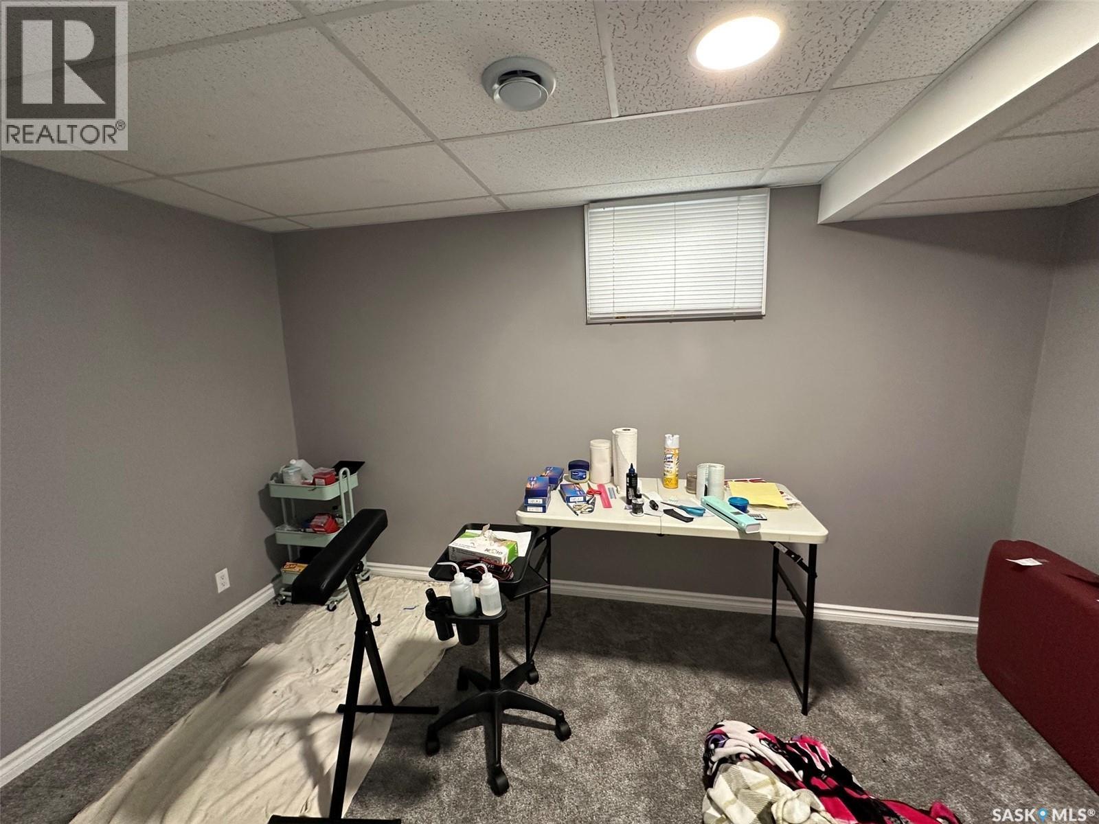 1114 Herbert Avenue, Herbert, SK - Indoor