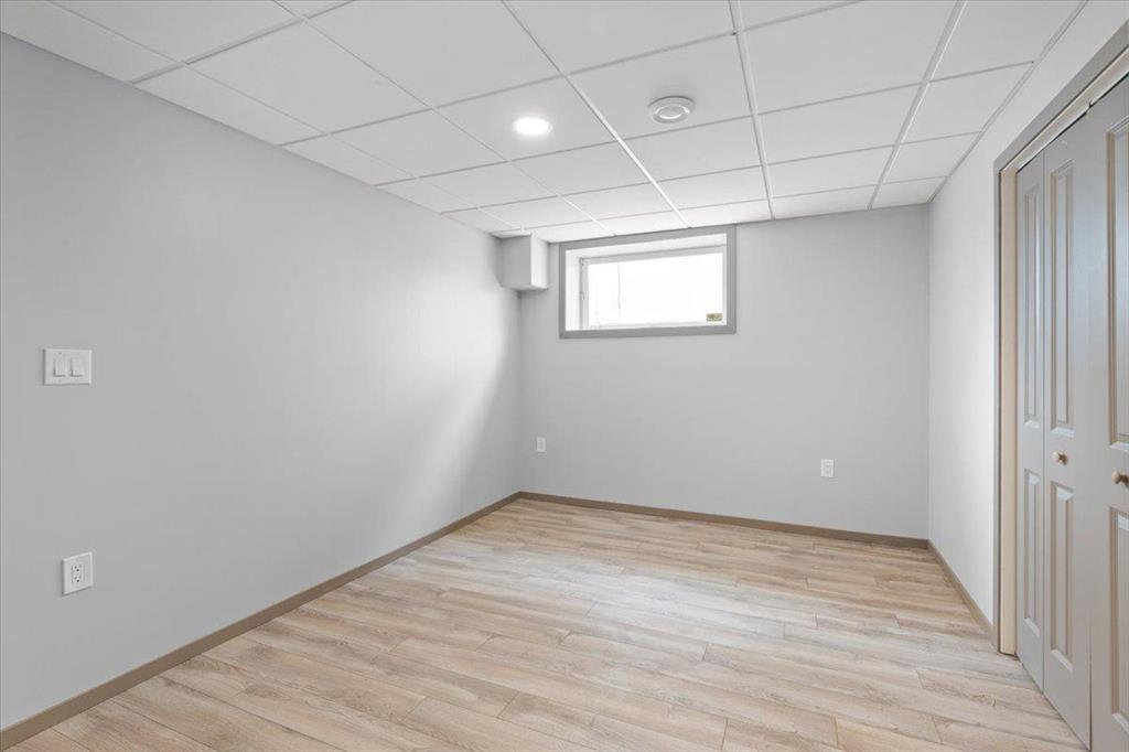 278 Laxdal Road, Winnipeg, MB - Indoor Photo Showing Other Room