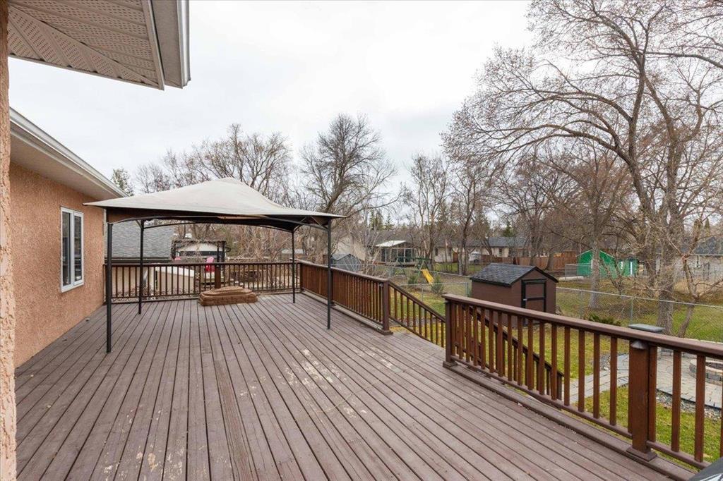 278 Laxdal Road, Winnipeg, MB - Outdoor With Deck Patio Veranda With Exterior