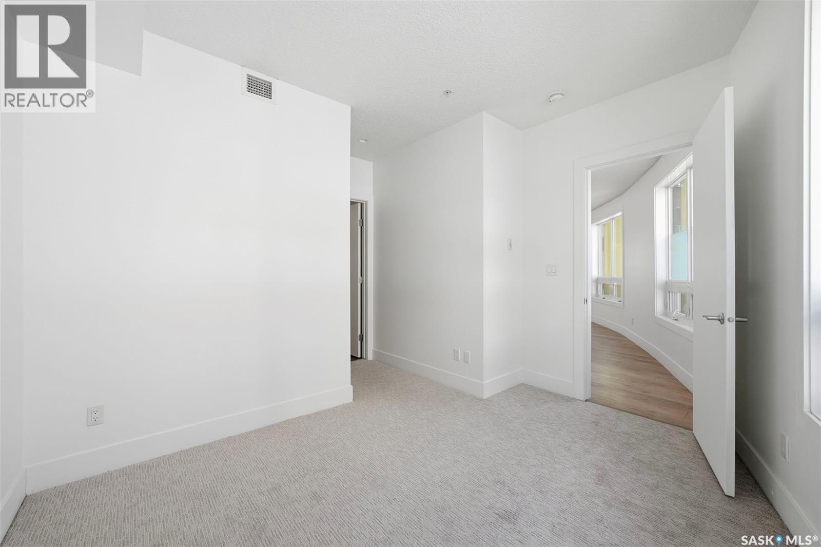 204 409 B Avenue S, Saskatoon, SK - Indoor Photo Showing Other Room