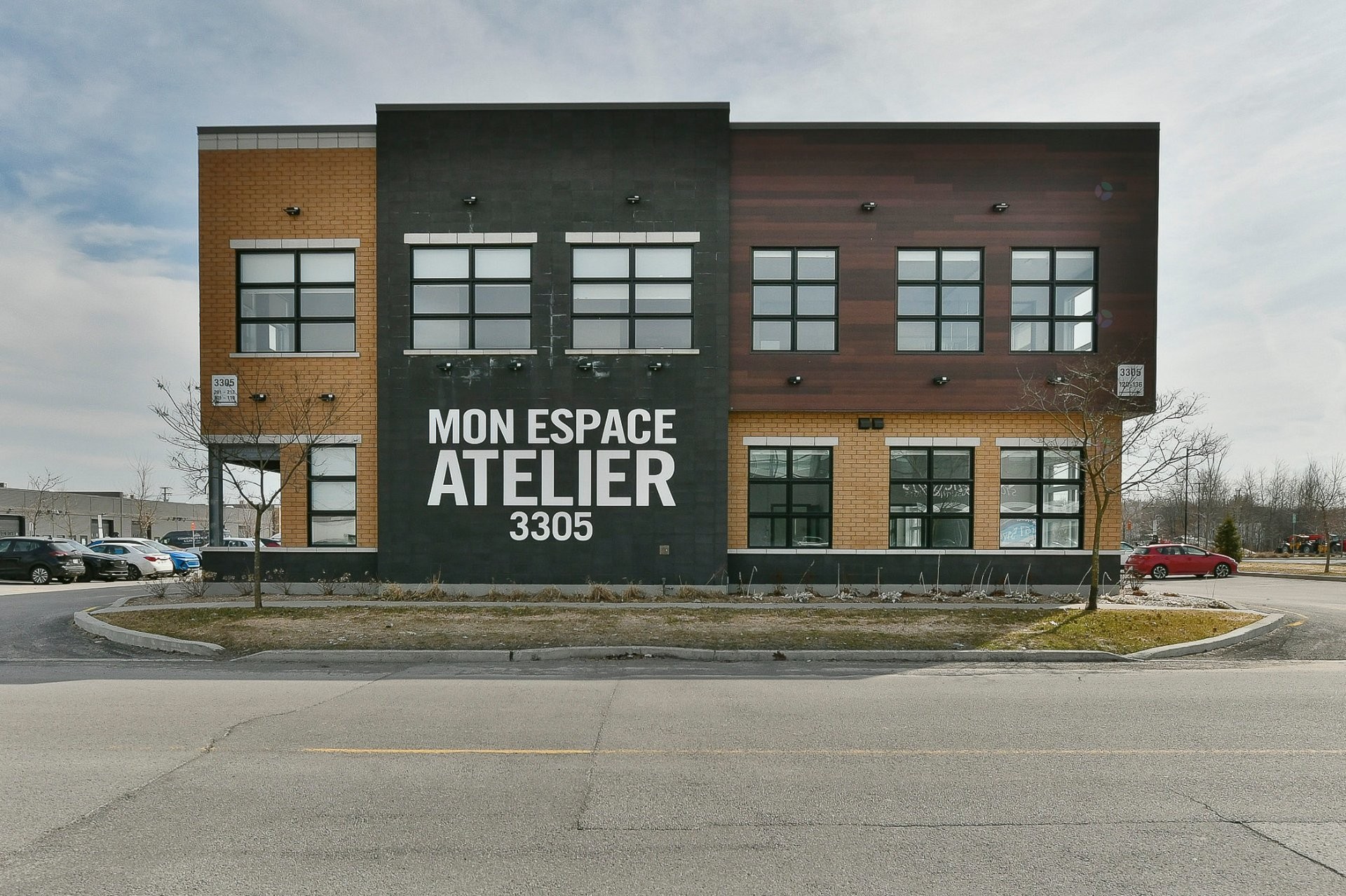 Front of Structure - 201-3305 Av. De La Gare, Mascouche, QC - Outdoor