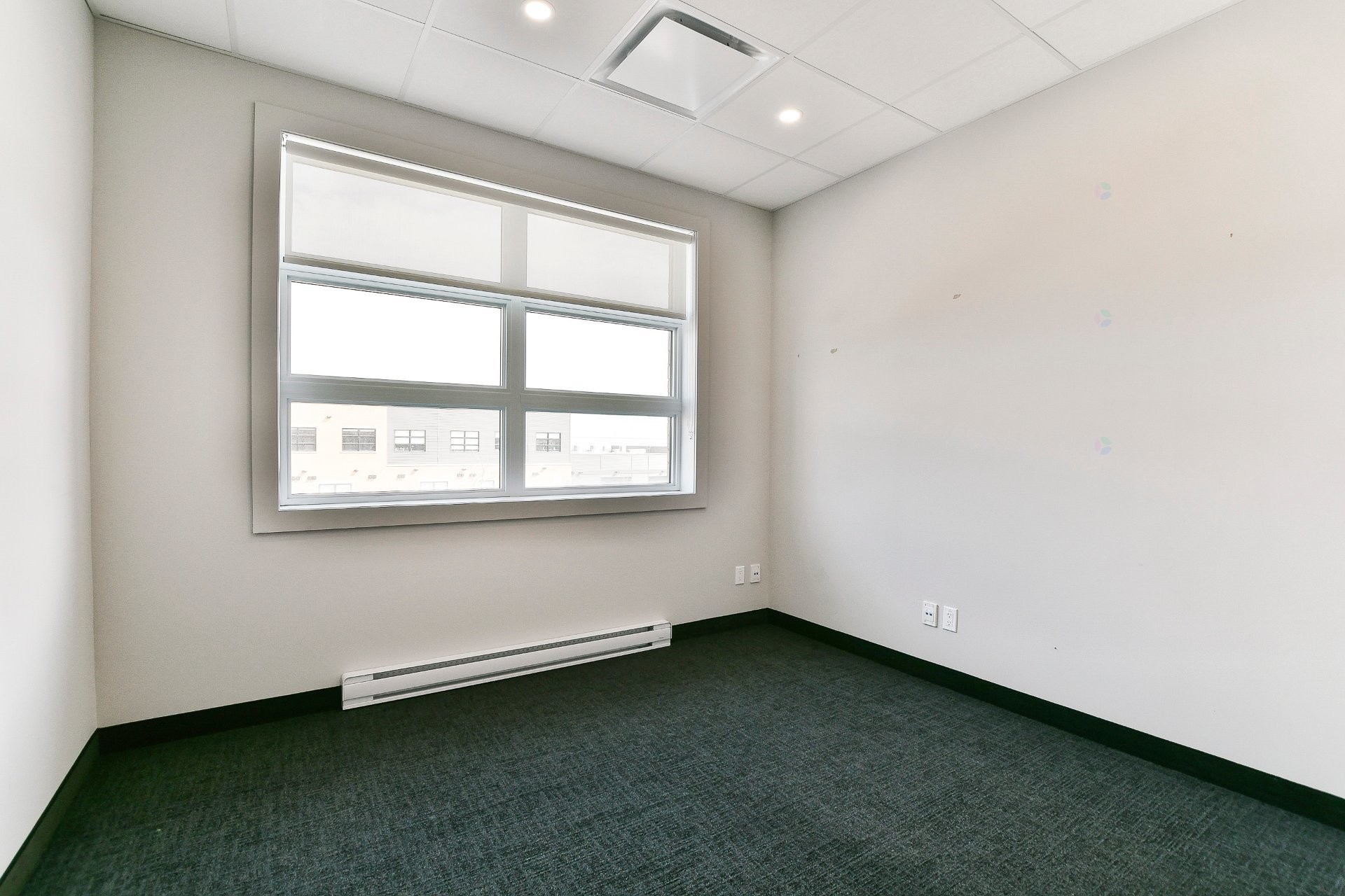 Office - 201-3305 Av. De La Gare, Mascouche, QC - Indoor Photo Showing Other Room