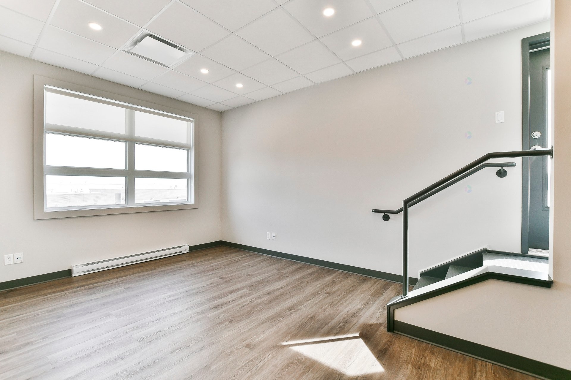 Office - 201-3305 Av. De La Gare, Mascouche, QC - Indoor Photo Showing Other Room