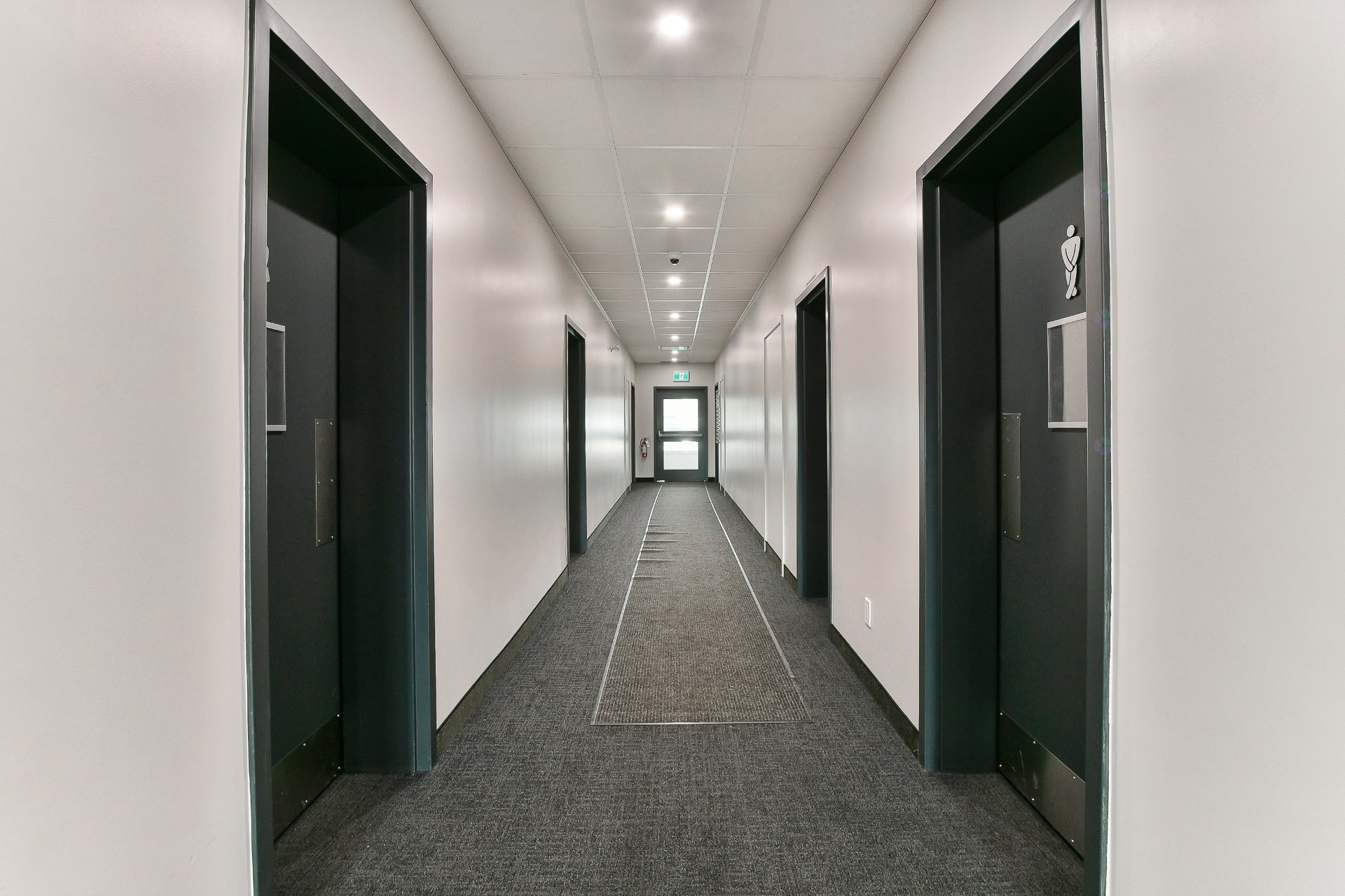 Office - 201-3305 Av. De La Gare, Mascouche, QC - Indoor Photo Showing Other Room
