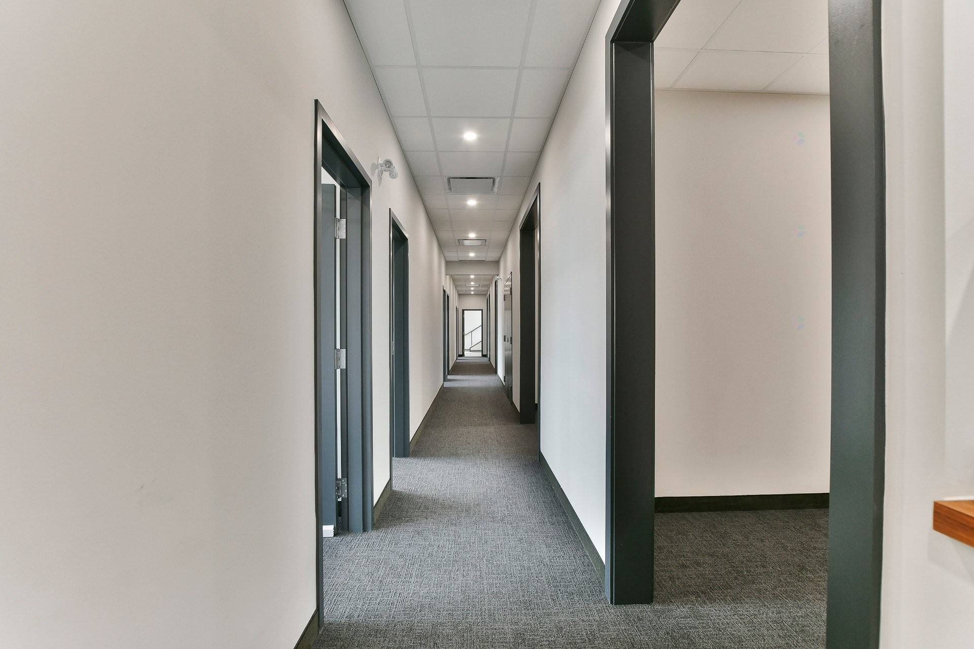 Office - 201-3305 Av. De La Gare, Mascouche, QC - Indoor Photo Showing Other Room