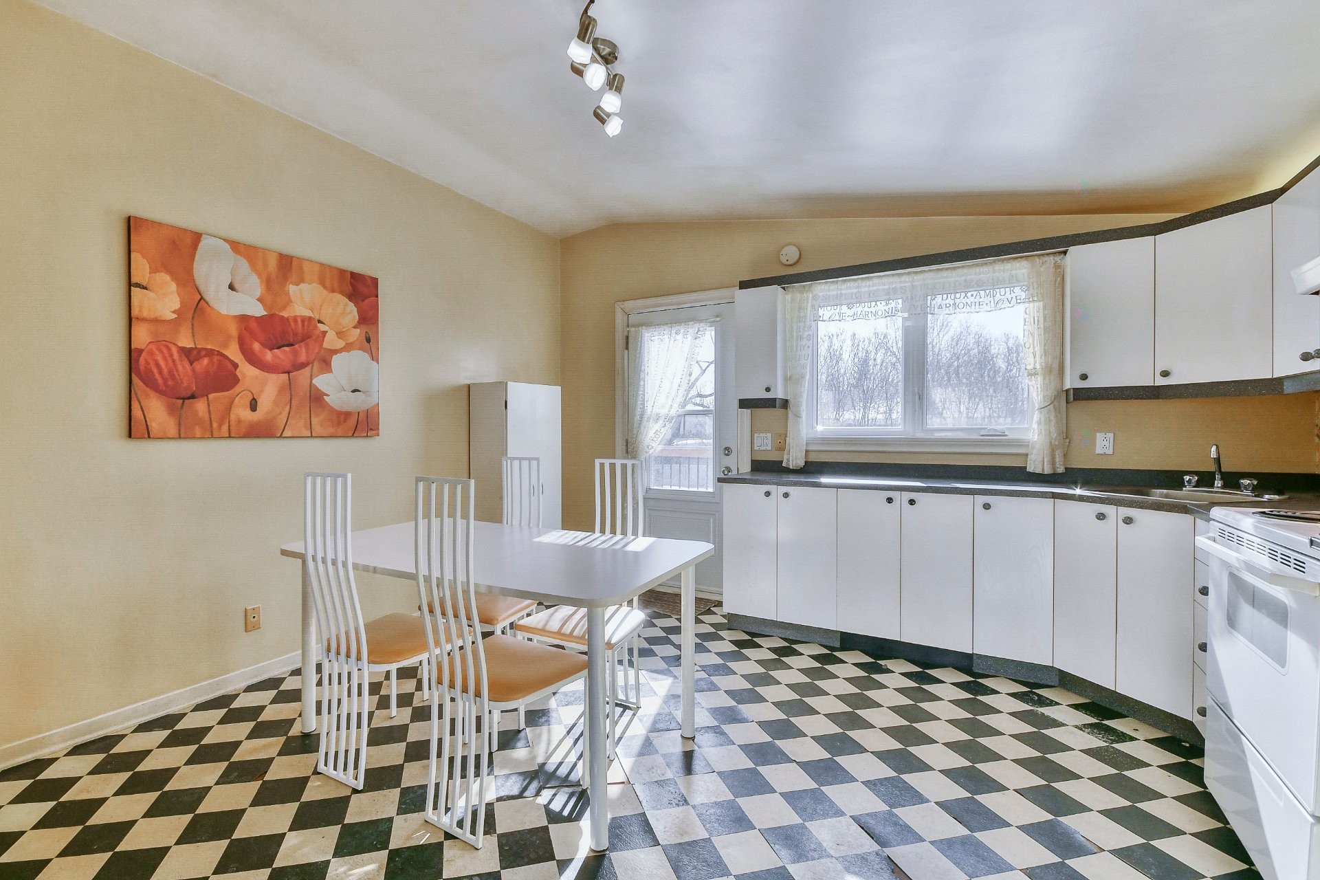 Cuisine - 658 - 658A 20E Rue, Saint-Jérôme, QC - Indoor