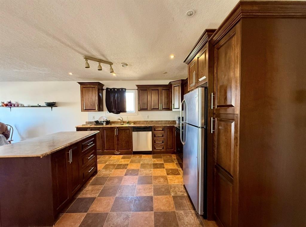 8 Ford Crescent, Stephenville, NL - Indoor Photo Showing Kitchen