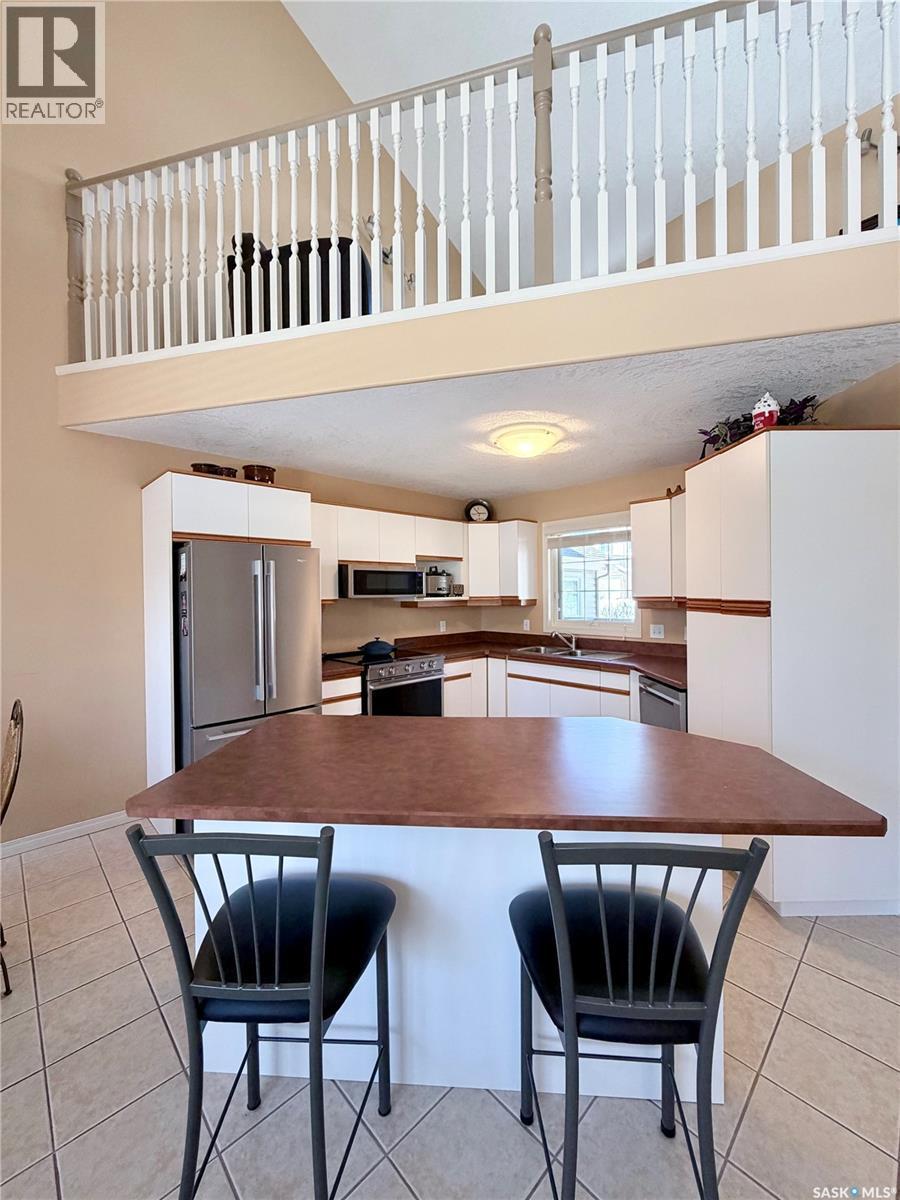 17 Eagle View Way, Elk Ridge, SK - Indoor Photo Showing Kitchen