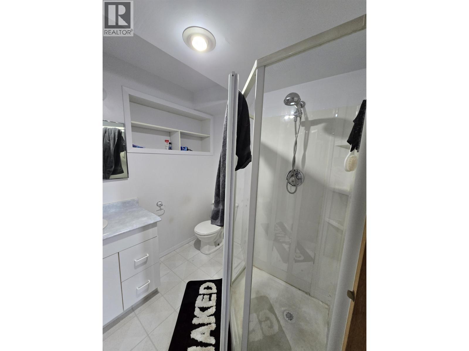 11 Baker Road, Mackenzie, BC - Indoor Photo Showing Bathroom