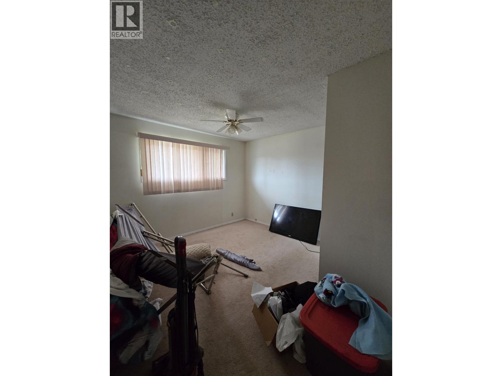 11 Baker Road, Mackenzie, BC - Indoor