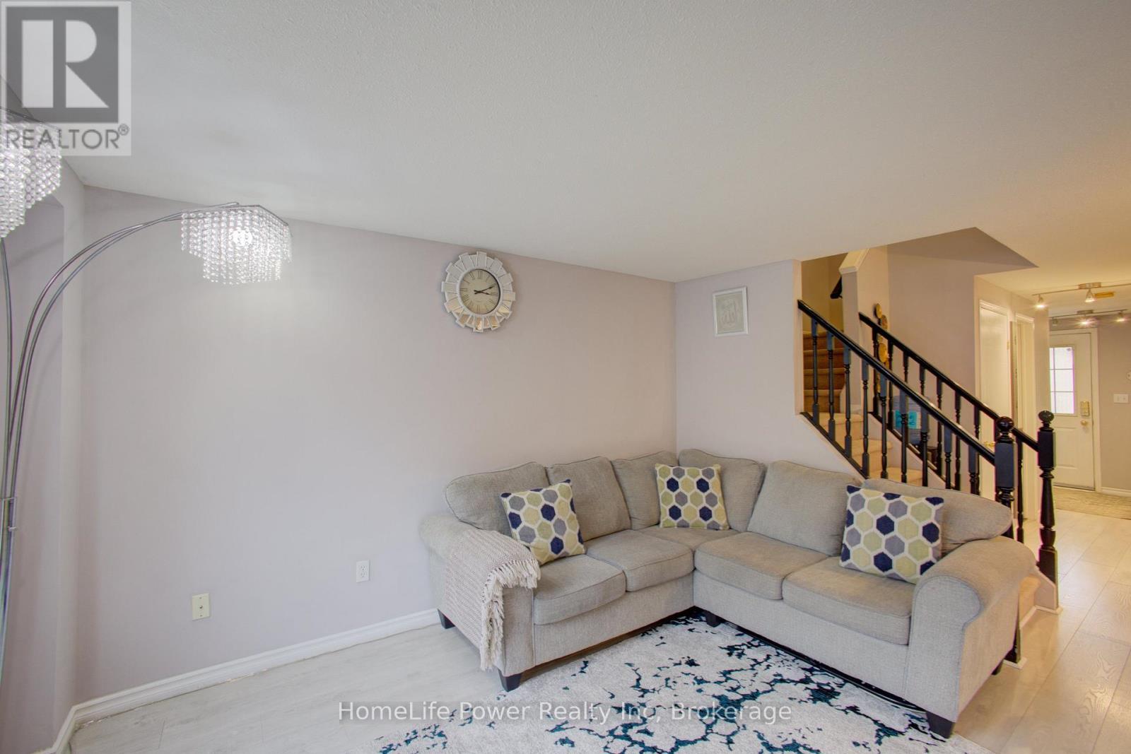 53 Prosperity Drive, Kitchener, ON - Indoor Photo Showing Living Room