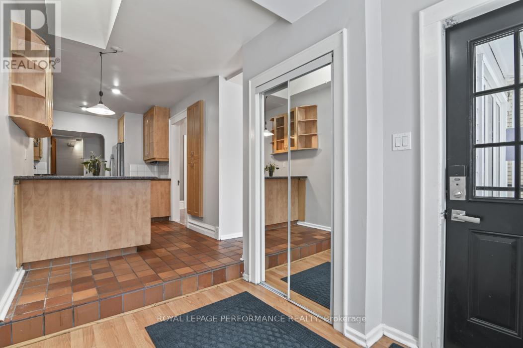 113 Fourth Avenue, Ottawa, ON - Indoor
