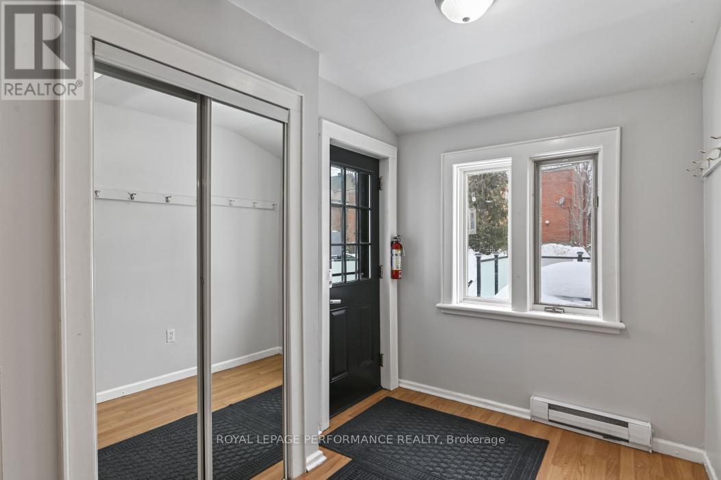113 Fourth Avenue, Ottawa, ON - Indoor Photo Showing Other Room