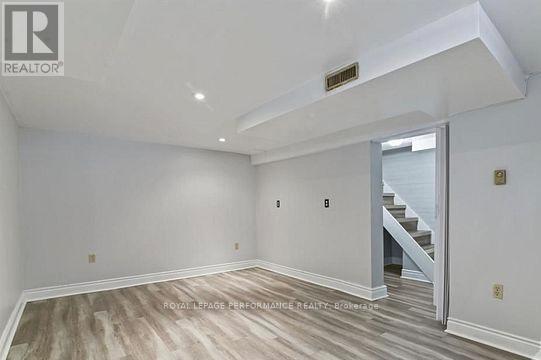 113 Fourth Avenue, Ottawa, ON - Indoor Photo Showing Other Room