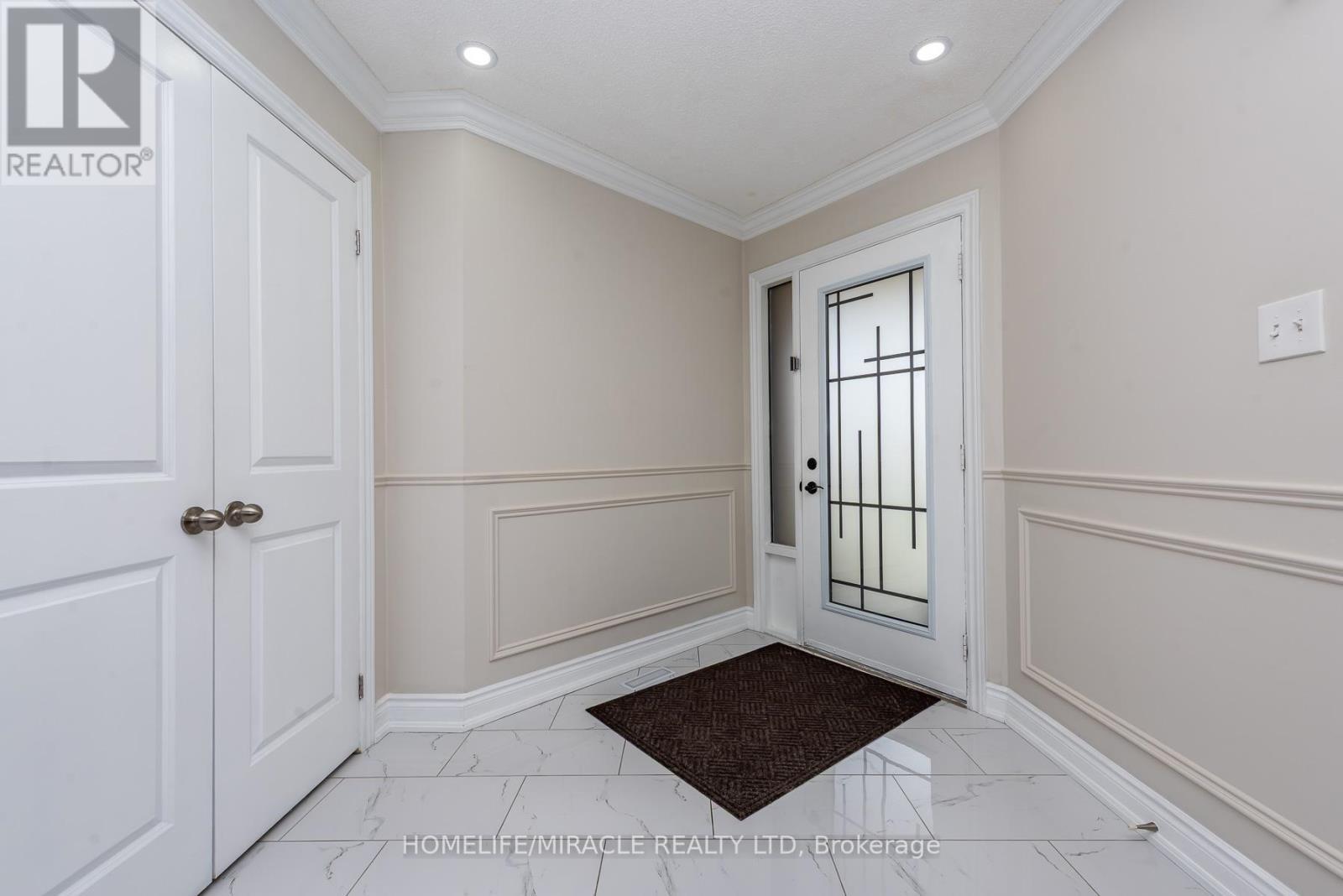 5457 Heritage Hills Boulevard, Mississauga, ON - Indoor Photo Showing Other Room