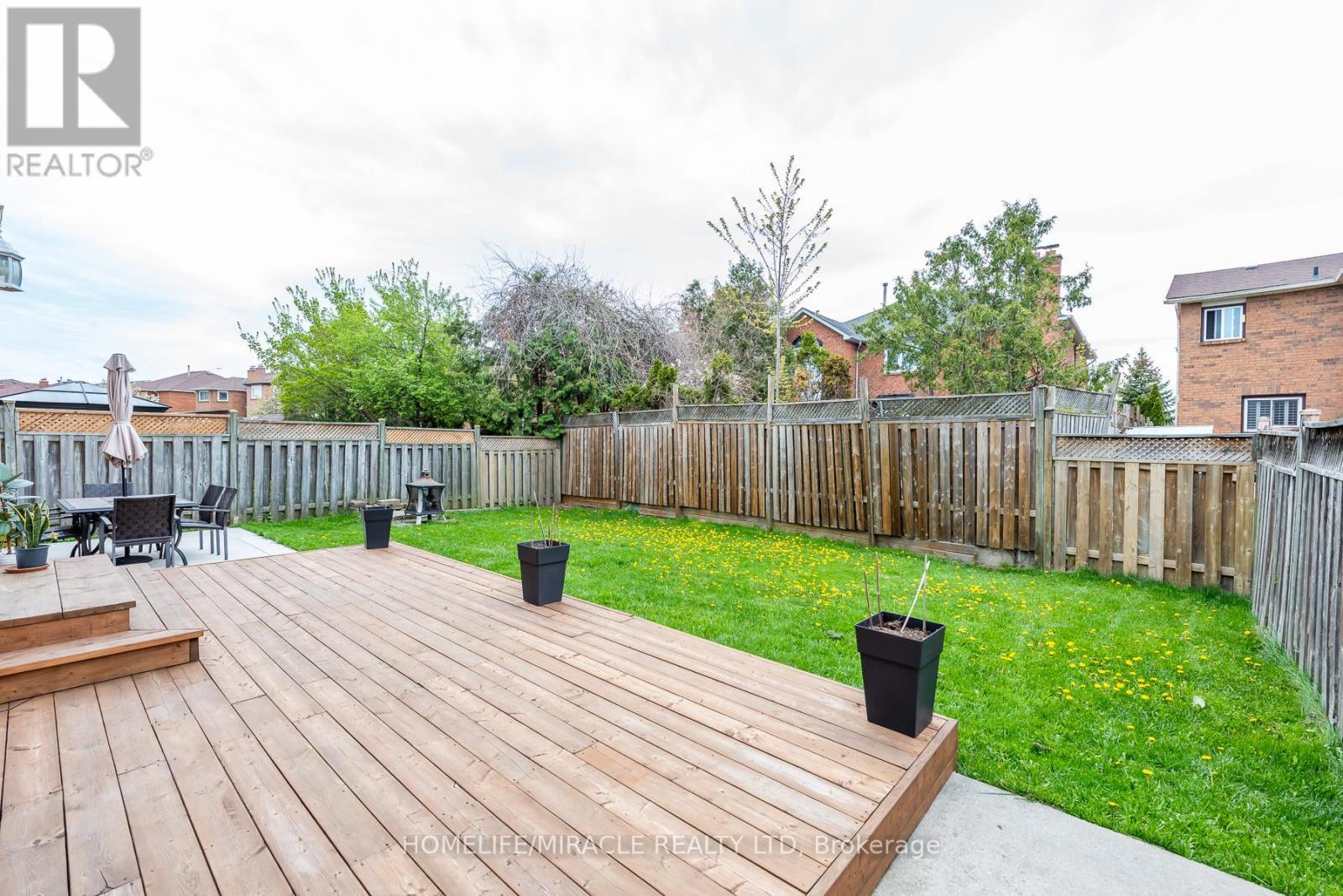 5457 Heritage Hills Boulevard, Mississauga, ON - Outdoor With Deck Patio Veranda