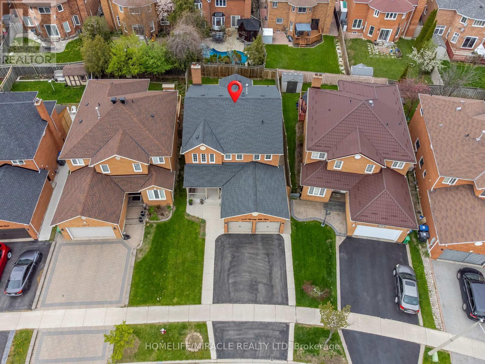 5457 Heritage Hills Boulevard, Mississauga, ON - Outdoor