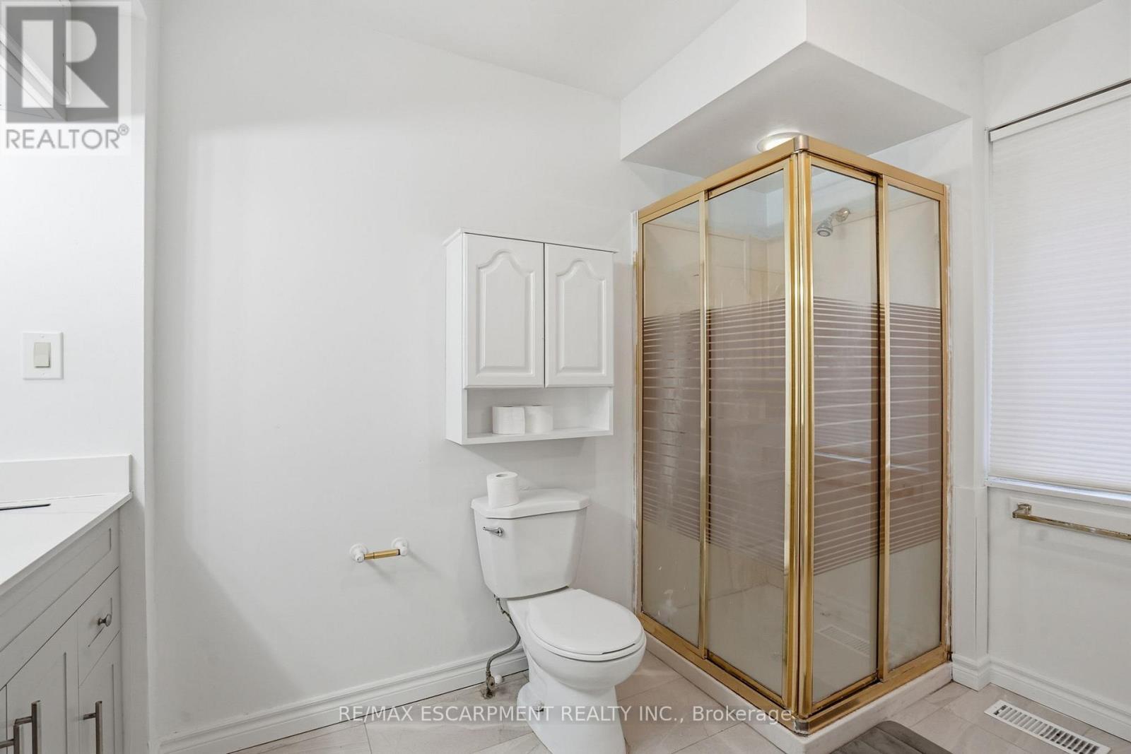 1643 Glenburnie Road, Mississauga, ON - Indoor Photo Showing Bathroom