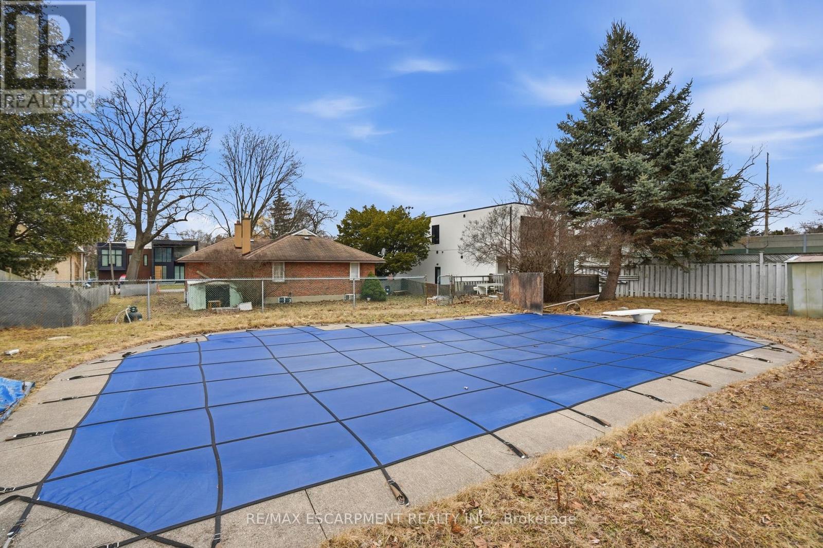 1643 Glenburnie Road, Mississauga, ON - Outdoor With In Ground Pool With Backyard