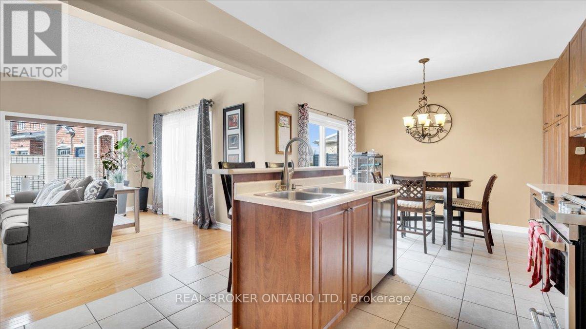 636 Serafini Crescent, Milton, ON