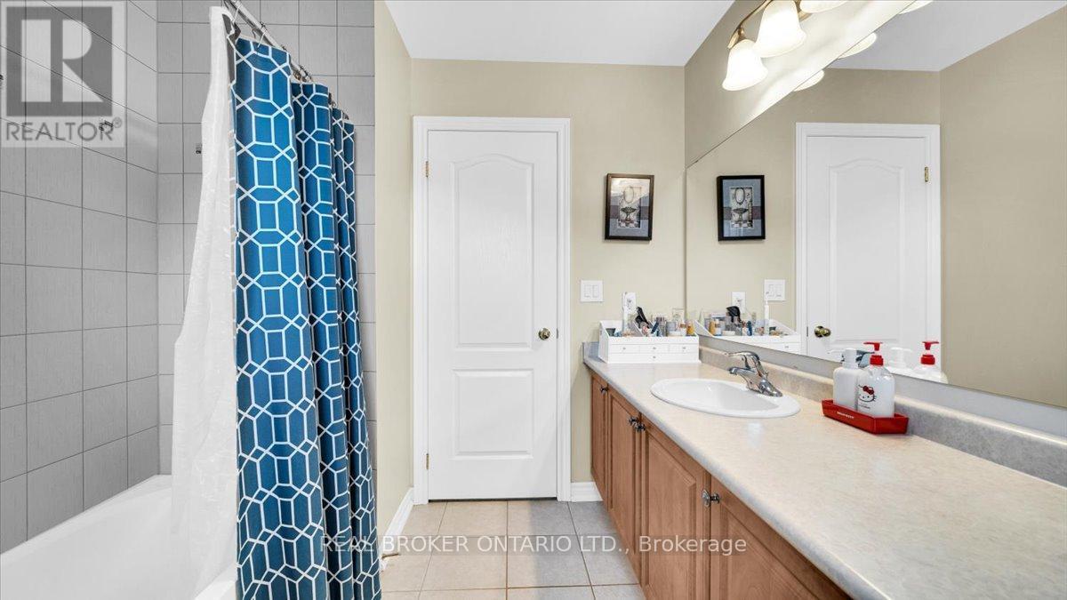 636 Serafini Crescent, Milton, ON